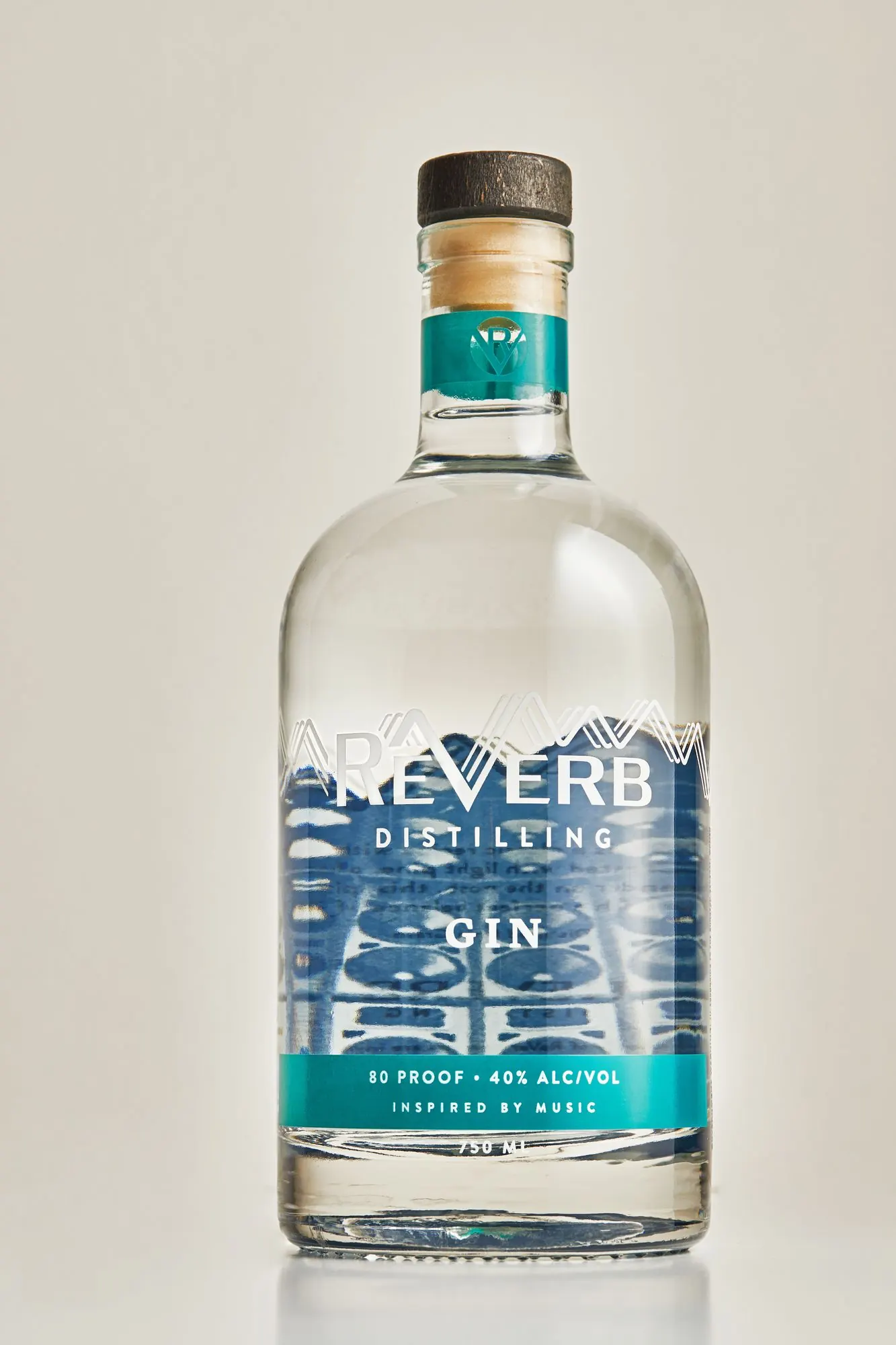 ReVerb Dry Gin bottle